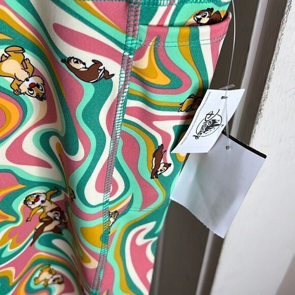 Disney CHIP AND DALE LEGGINGS Plus Size 1X NWT - Picture 3 of 7